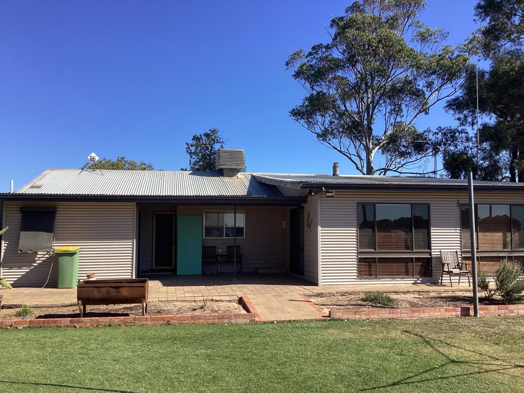 127 Jones Rd, Tocumwal, NSW 2714