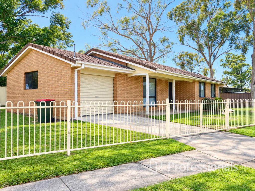 2 Crown St, Riverstone, NSW 2765