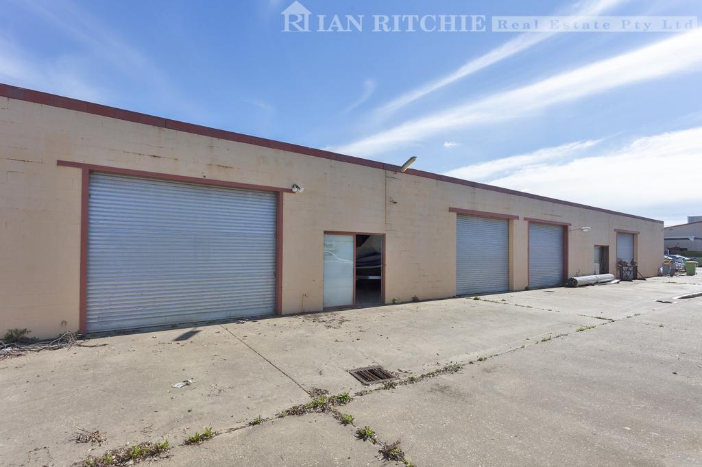 400 WAGGA RD, LAVINGTON, NSW 2641