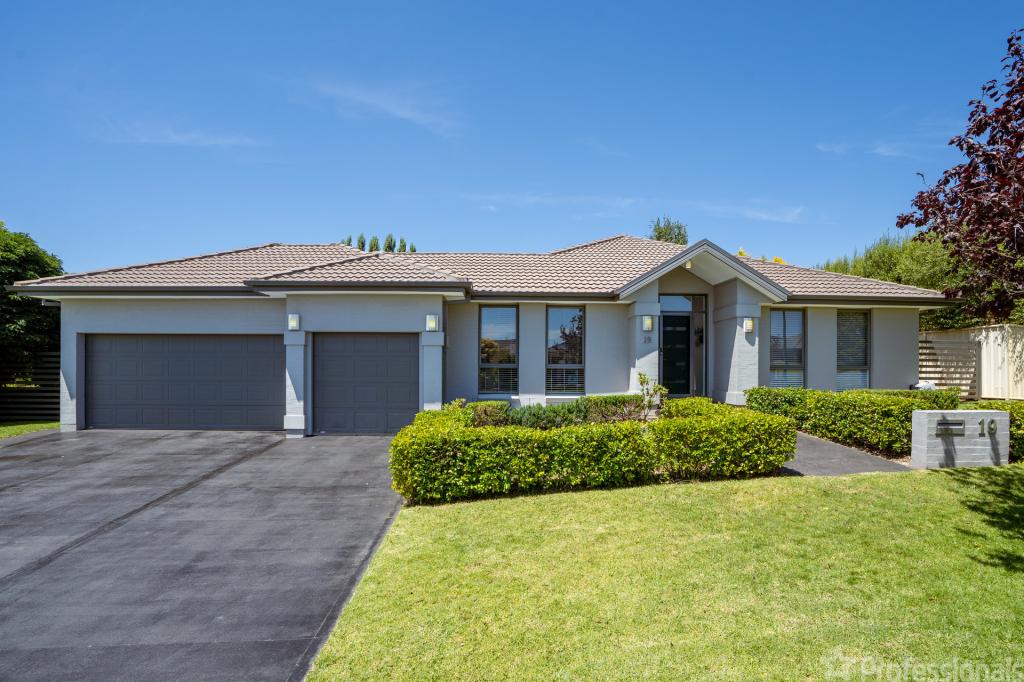 19 Lisbon Cct, Orange, NSW 2800