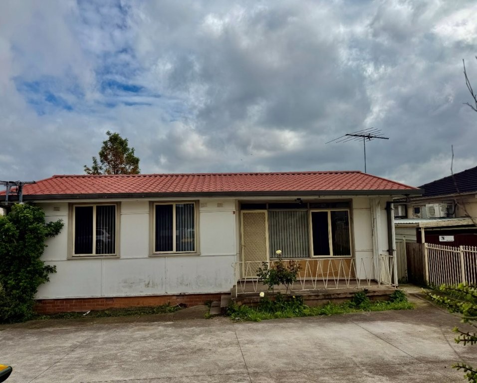 38 Welwyn Rd, Canley Heights, NSW 2166