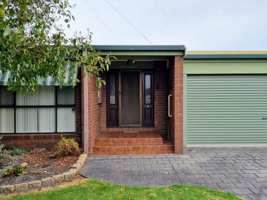 25 Youll Gr, Inverloch, VIC 3996