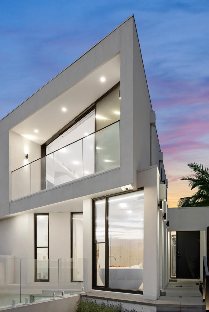 383b Beach Rd, Beaumaris, VIC 3193