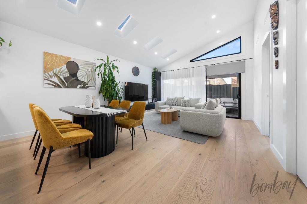 30 Callicoma St, Mickleham, VIC 3064