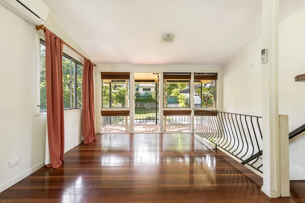 58 Moordale St, Chapel Hill, QLD 4069