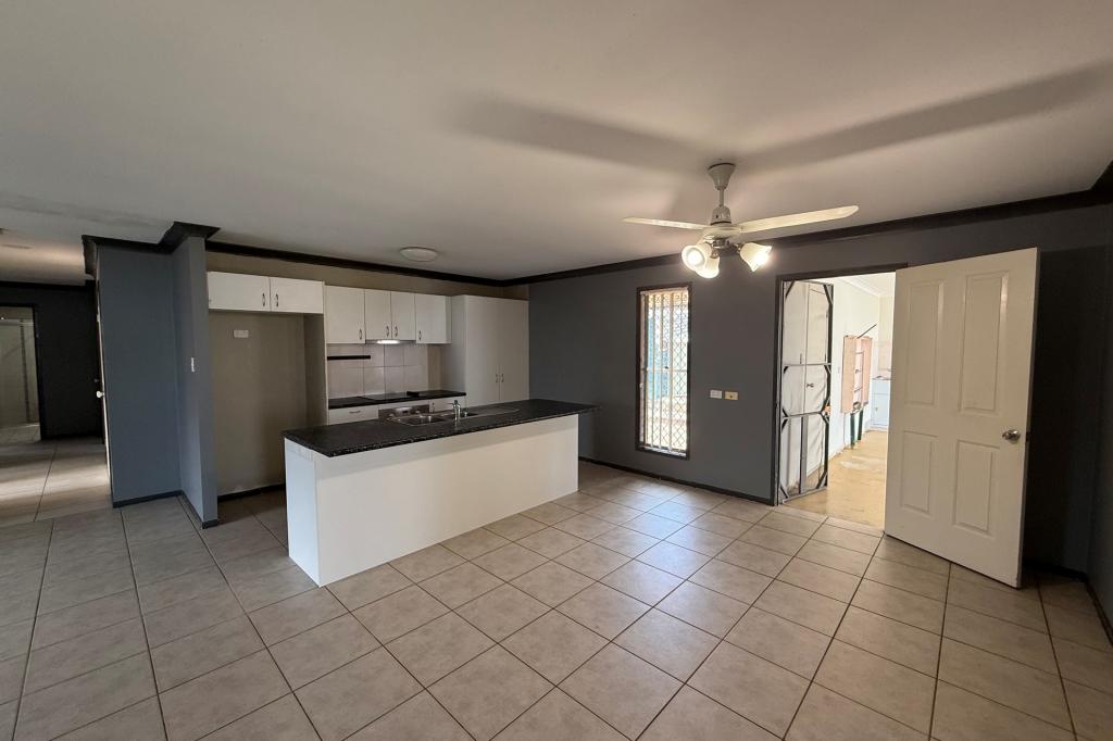 4 Mallard St, Lowood, QLD 4311