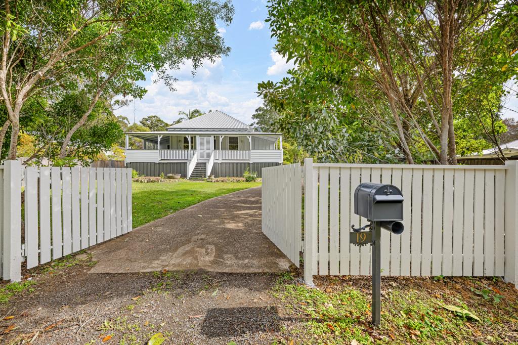 19 Memorial Dr, Eumundi, QLD 4562