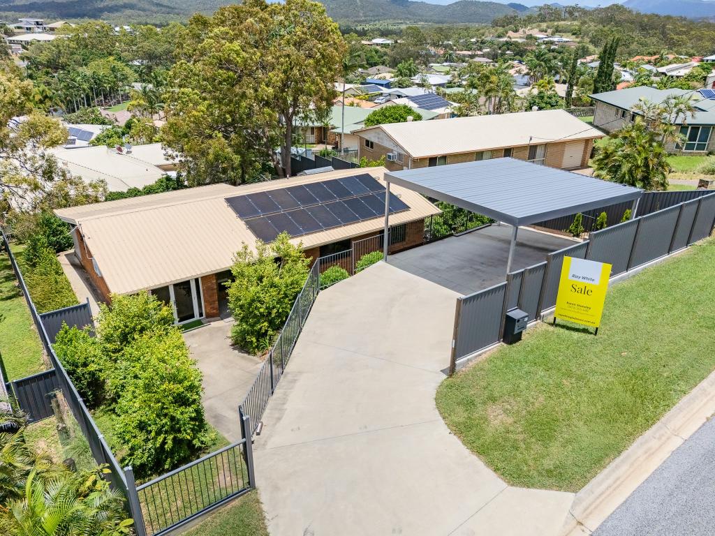 17 Ben Lexcen Ct, Clinton, QLD 4680