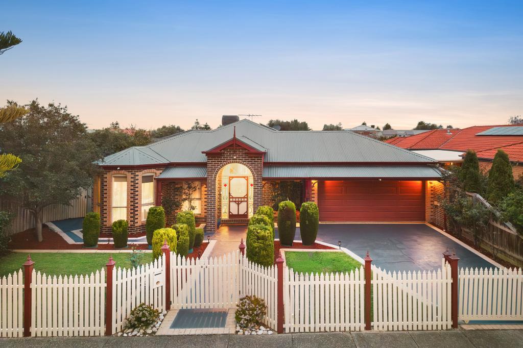 93 Shaftsbury Bvd, Point Cook, VIC 3030