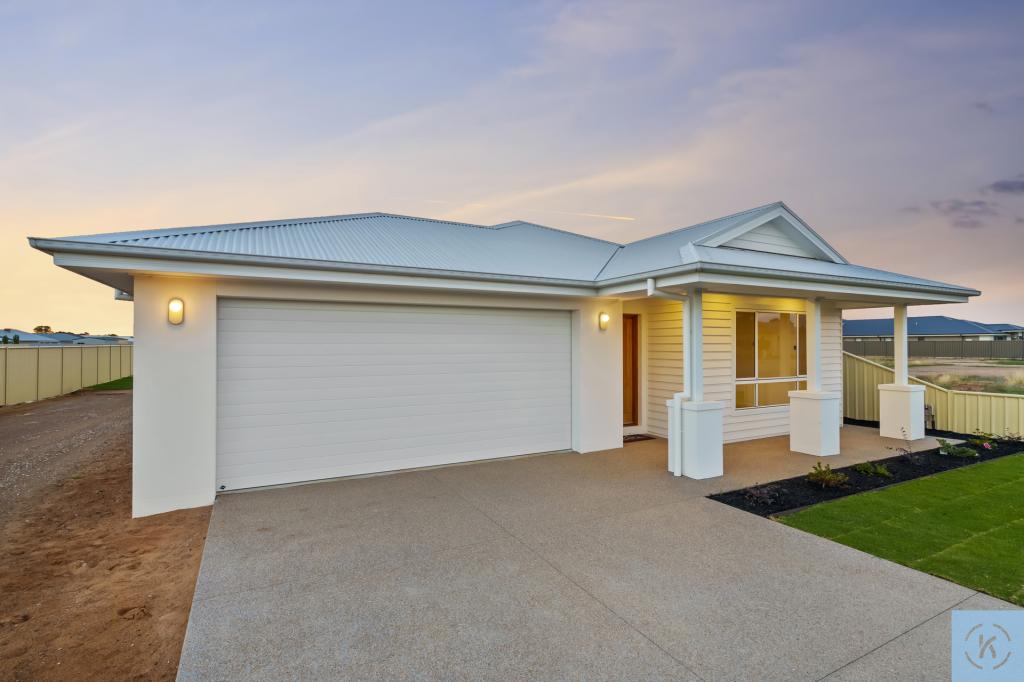 96 Bruton St, Tocumwal, NSW 2714