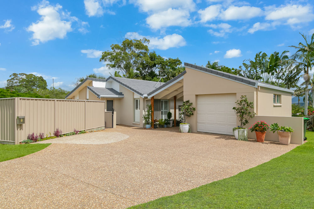 4 Bluegum Bvd, Banora Point, NSW 2486