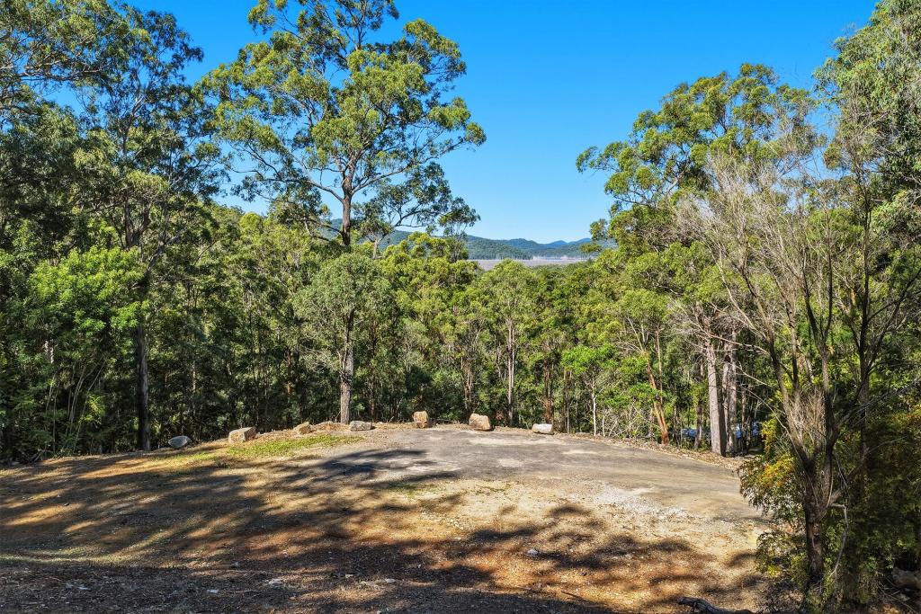 26 Hoop Pine Ct, Advancetown, QLD 4211