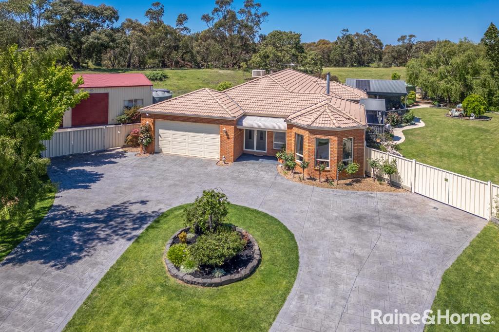 9 Penelope Ct, Gisborne, VIC 3437