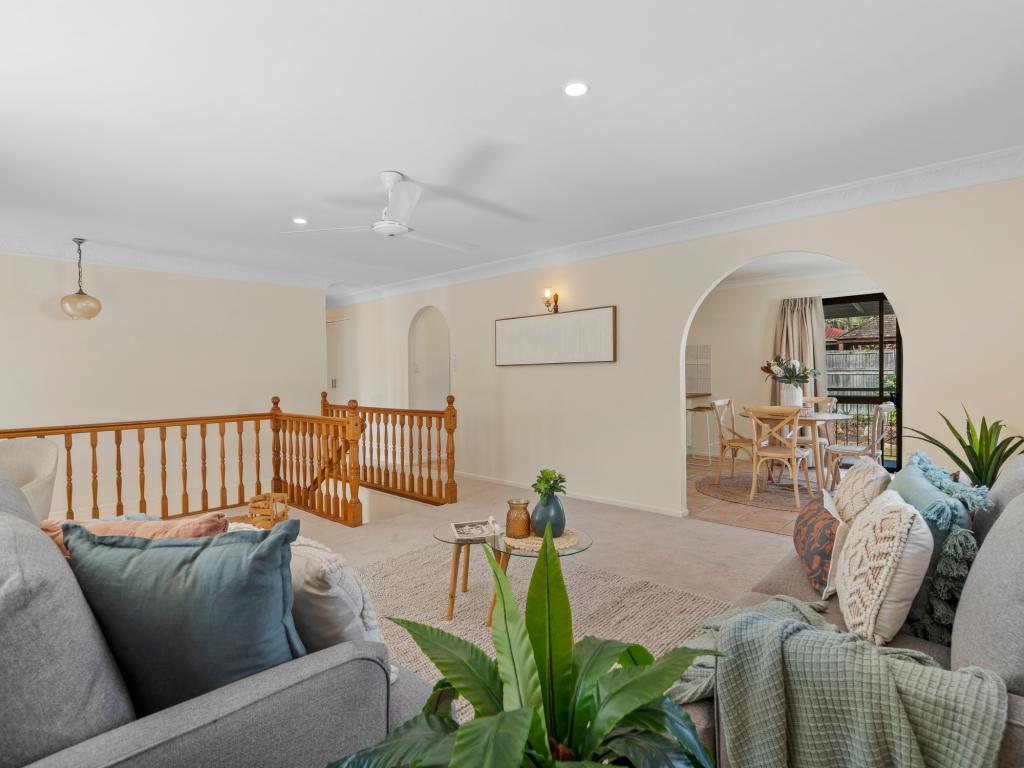 36 Kidwelly St, Carindale, QLD 4152