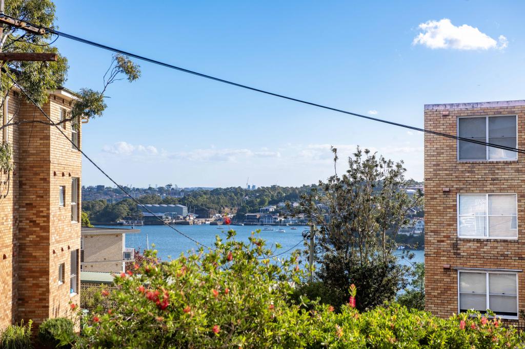 9/4 LANDENBURG PL, GREENWICH, NSW 2065