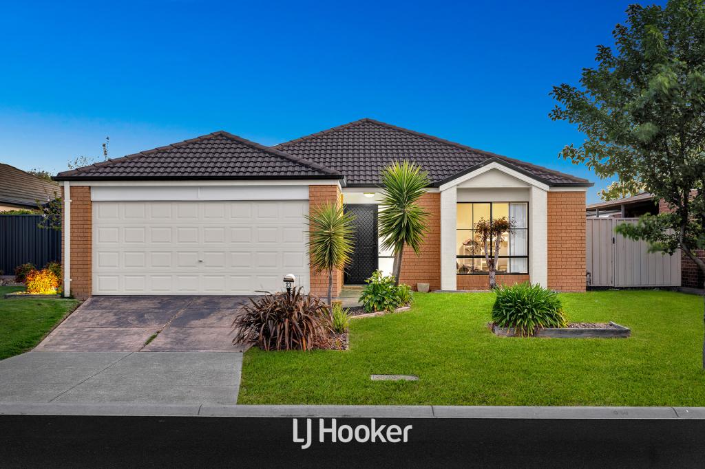 13 Chisholm Cres, Narre Warren South, VIC 3805