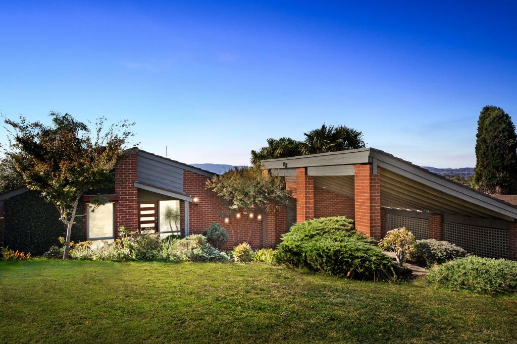 54 Garnett Rd, Wheelers Hill, VIC 3150