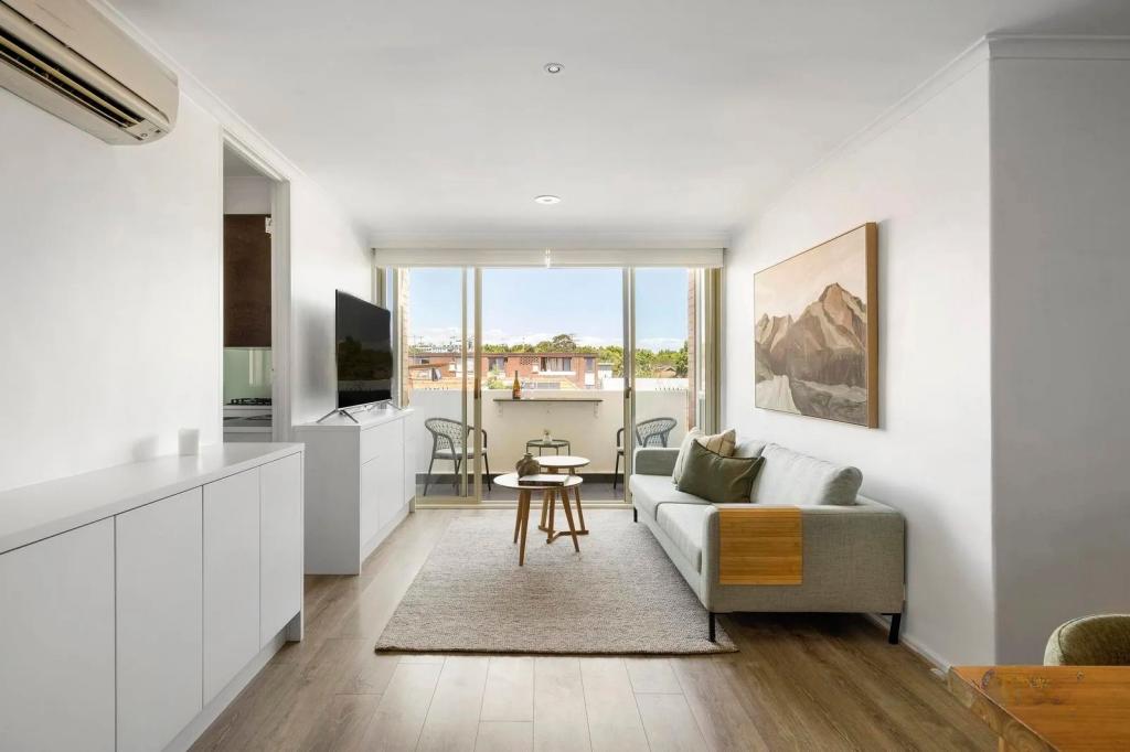 11/207 Canterbury Rd, St Kilda West, VIC 3182