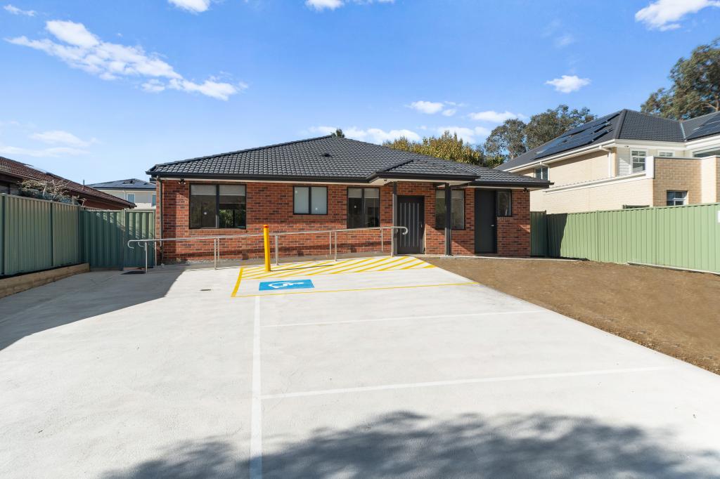 8/7 Carluke Cl, Berwick, VIC 3806