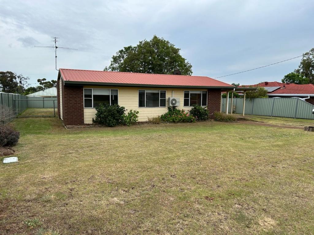 4 Hass St, Oakey, QLD 4401