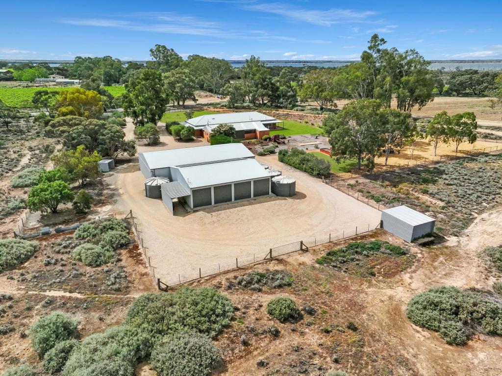 32 Dansie Rd, Barmera, SA 5345