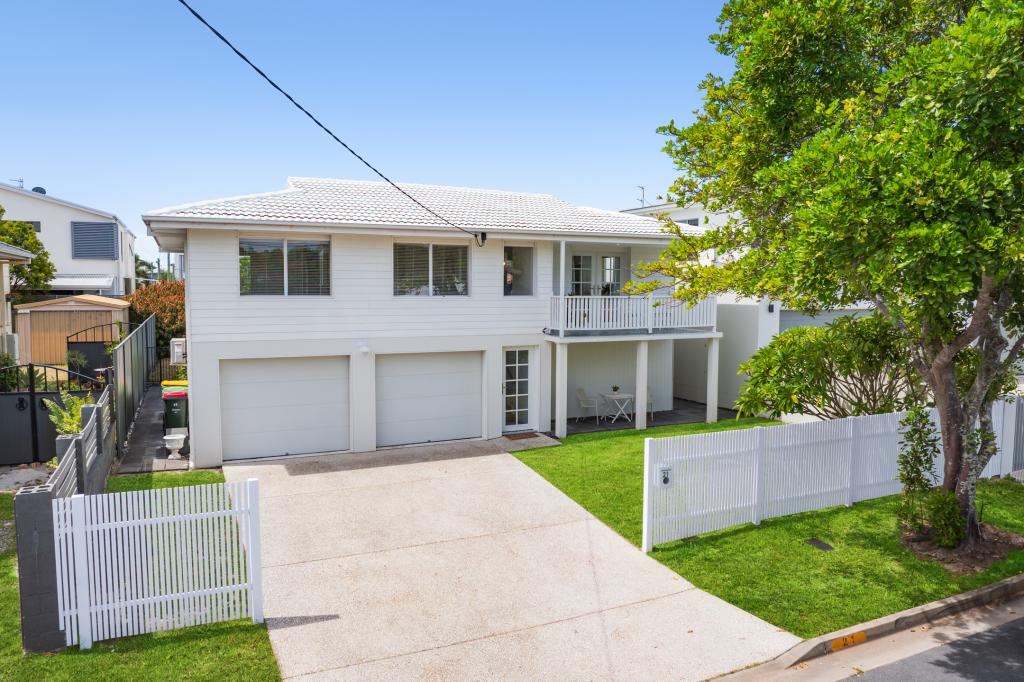 21 Nankeen Ave, Paradise Point, QLD 4216