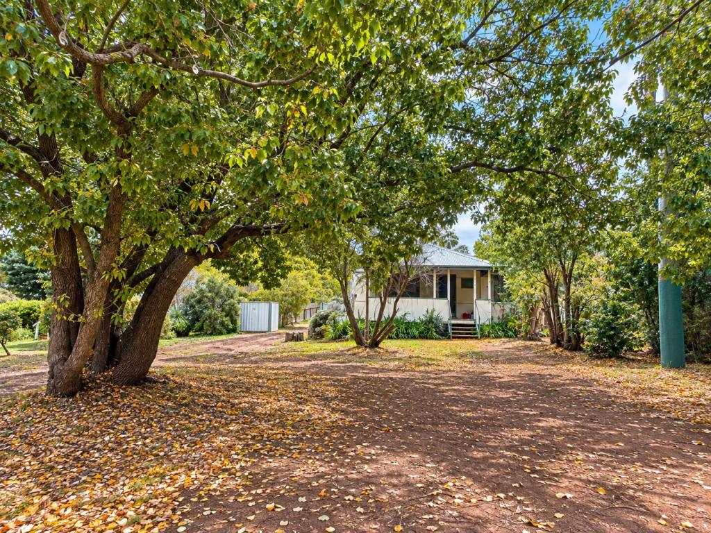 8 Padbury Rd, Bridgetown, WA 6255
