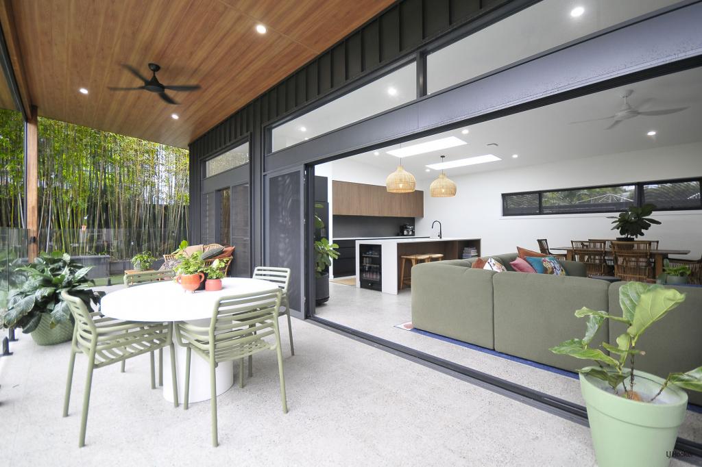 14 Morotai Ave, Palm Beach, QLD 4221