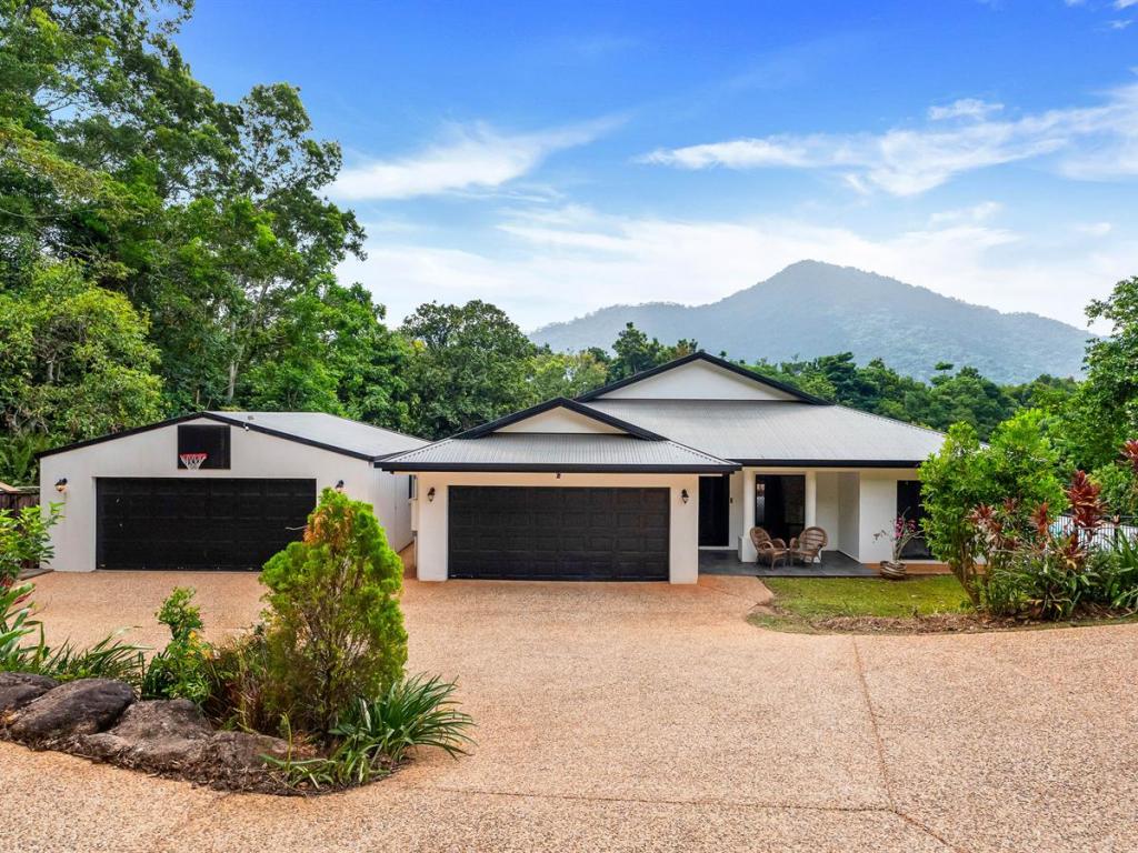 30 Chirio Dr, Redlynch, QLD 4870