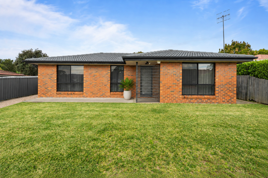 10 Premier Way, Bateau Bay, NSW 2261