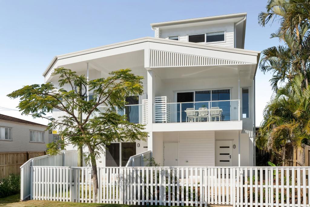 2 & 4/7 VICTORIA ST, CLAYFIELD, QLD 4011