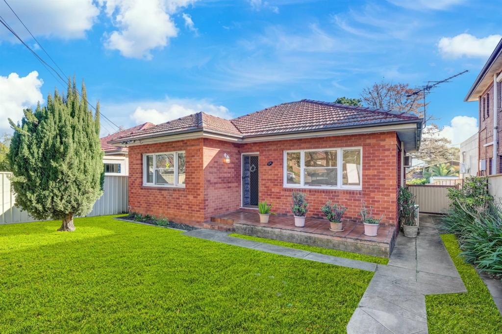 54 Chester Hill Rd, Chester Hill, NSW 2162