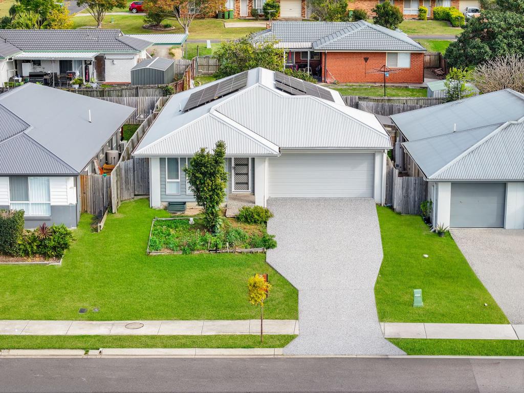41 Wright Cres, Flinders View, QLD 4305