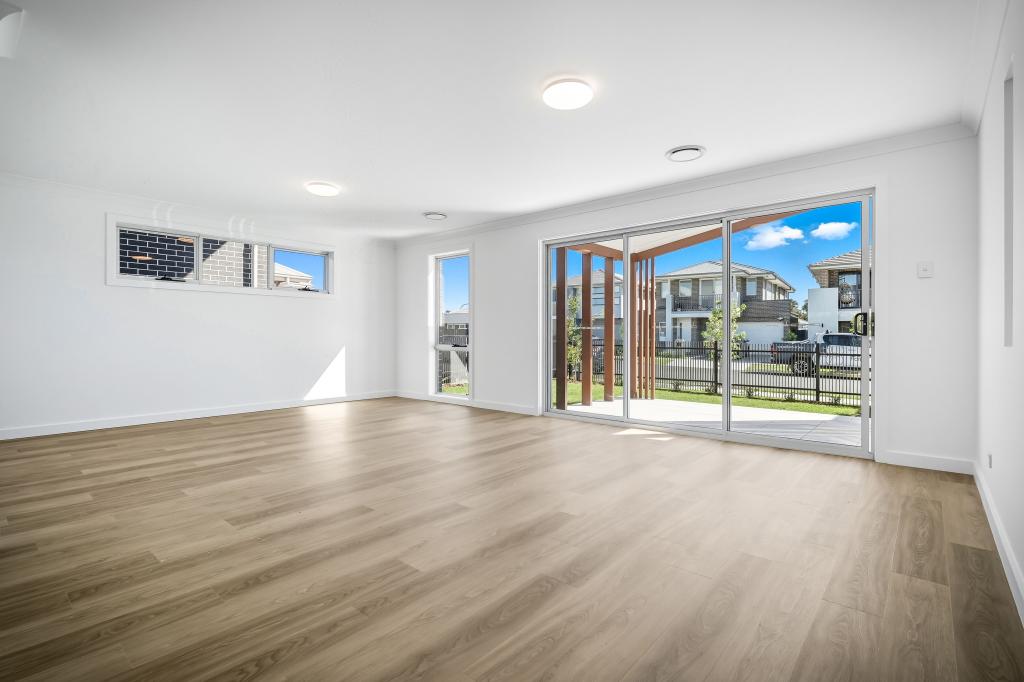 68 Peartree Cct, Werrington, NSW 2747