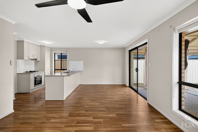 17 Crown Ct, Munno Para West, SA 5115