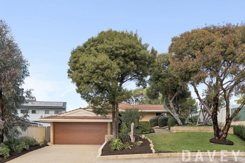 4 Limpet Ct, Mullaloo, WA 6027