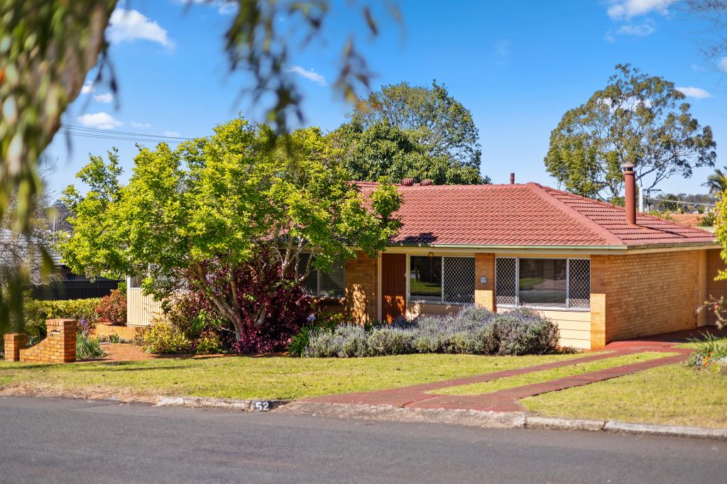 52 Knockator Cres, Centenary Heights, QLD 4350