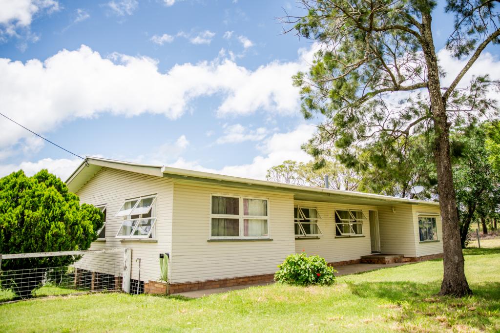 2781 LEYBURN CUNNINGHAM RD, PRATTEN, QLD 4370