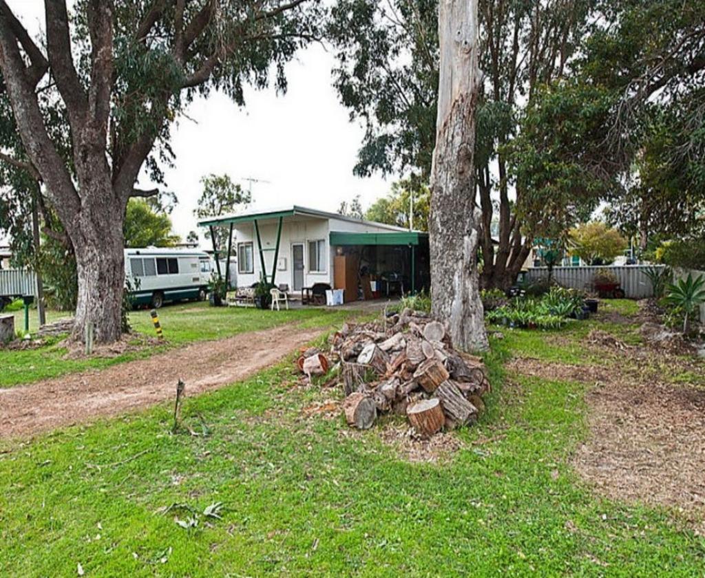 2 Roy Rd, Coodanup, WA 6210