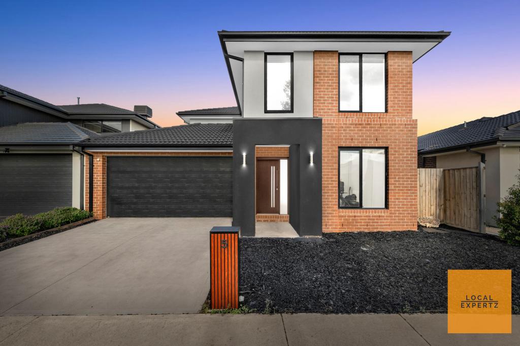 5 HUTTON ST, DEANSIDE, VIC 3336