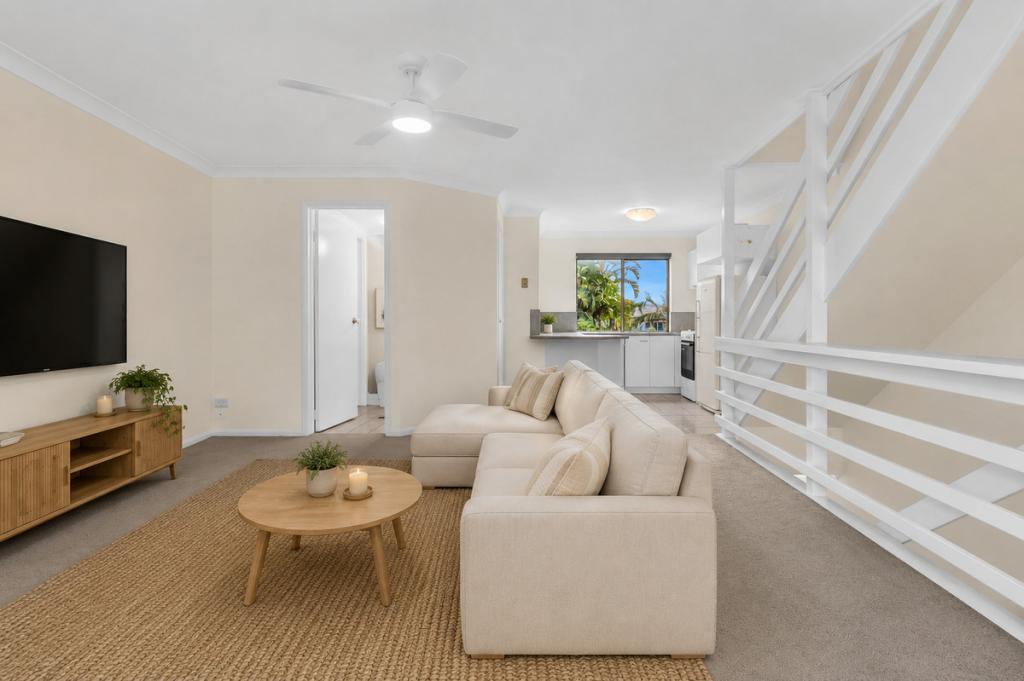 5/3 Eighth Ave, Palm Beach, QLD 4221