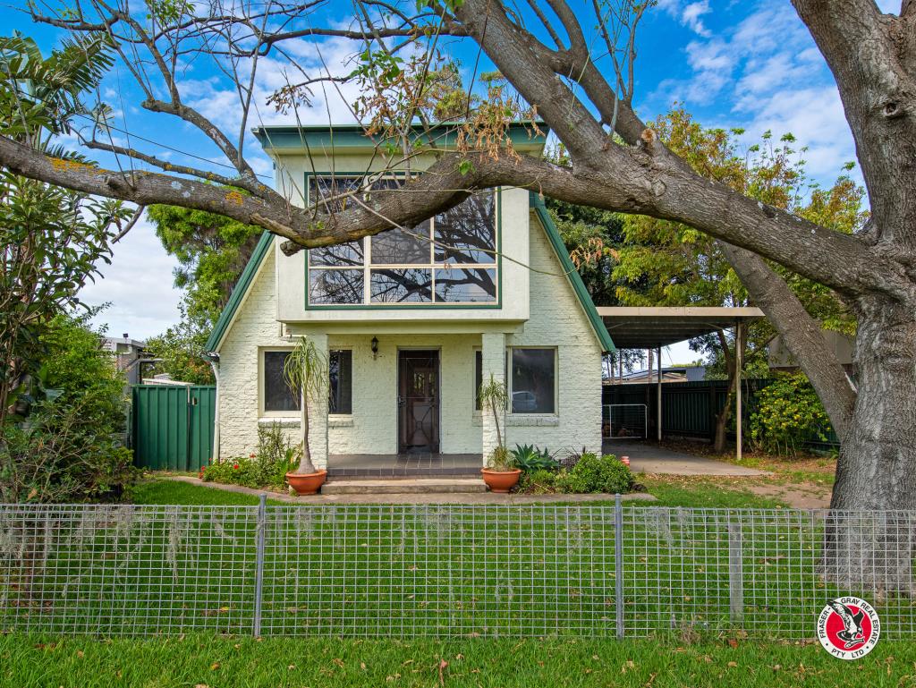 46 KINGSTON PL, TOMAKIN, NSW 2537