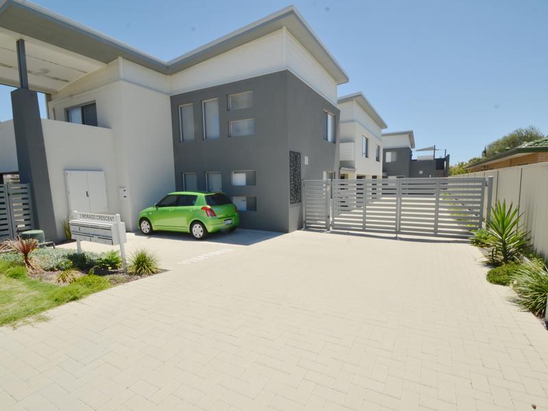 6/3 Morago Cres, Cloverdale, WA 6105