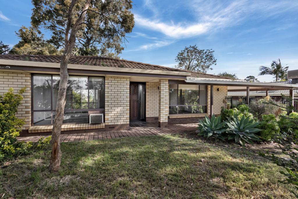 15 HEADINGLY ST, HOPE VALLEY, SA 5090