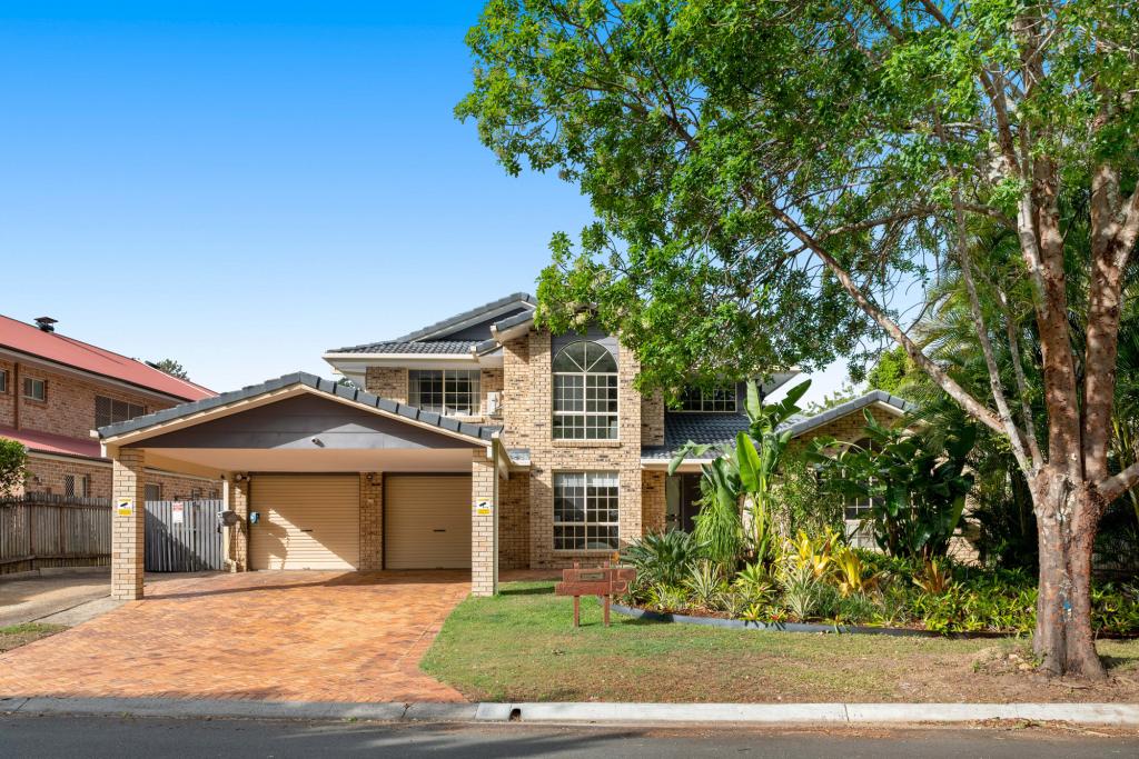 15 Binyara St, Chapel Hill, QLD 4069