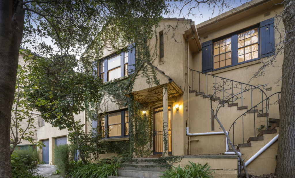 5 Canberra Rd, Toorak, VIC 3142