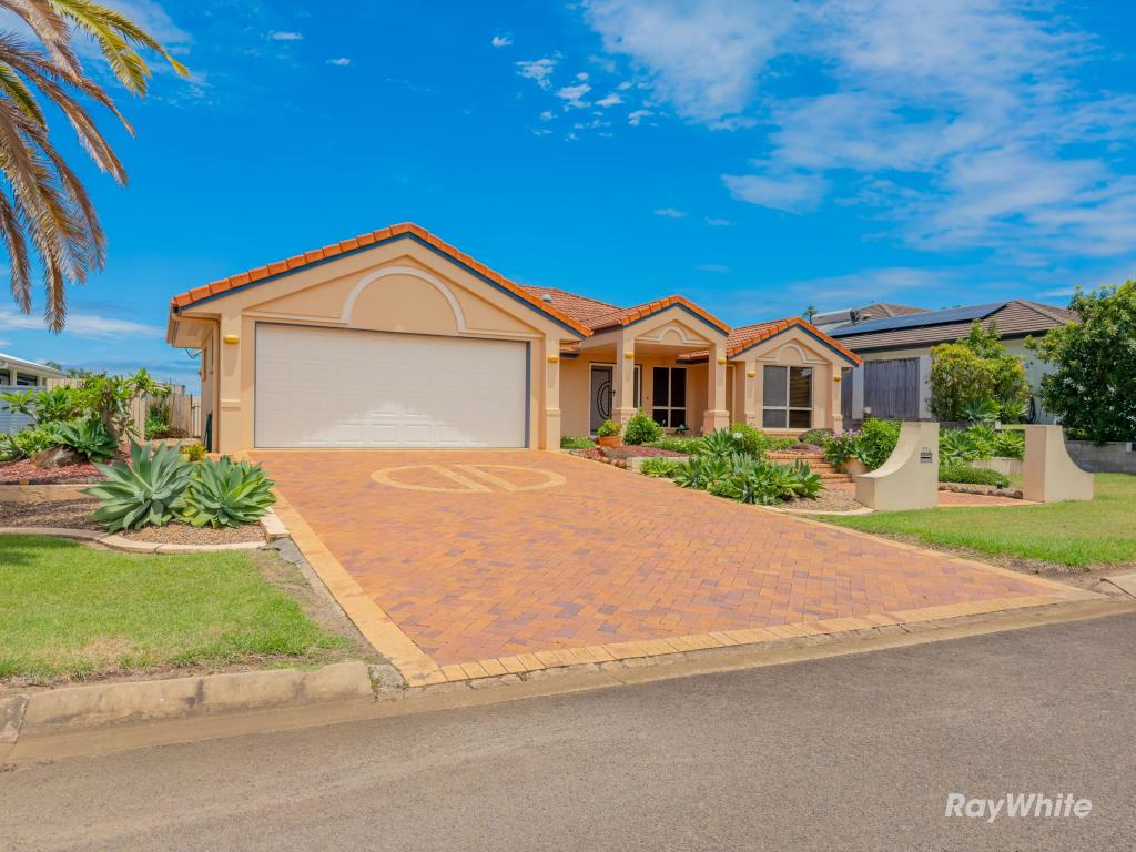 224 BAROLIN ESP, CORAL COVE, QLD 4670