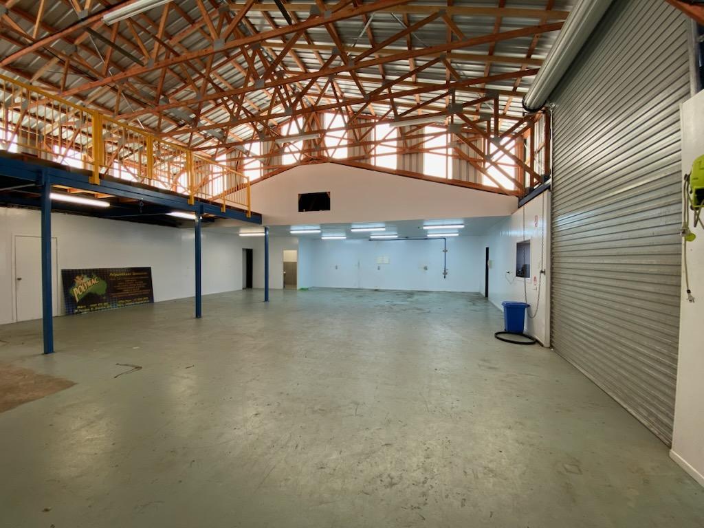 29 Fursden St, Glenella, QLD 4740