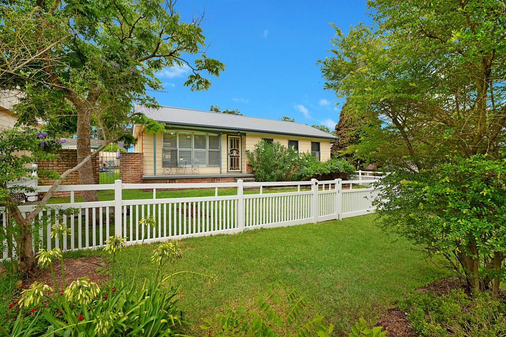 5 Buckingham Cl, Thornton, NSW 2322