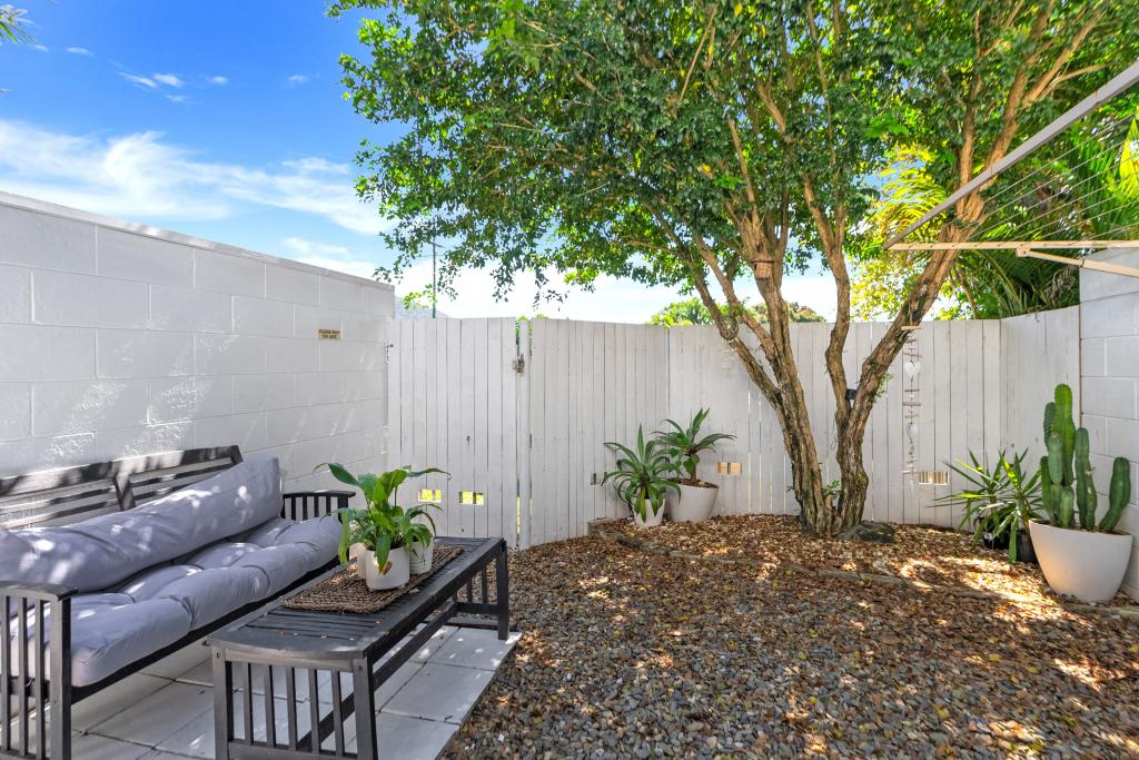1/73-75 Toogood Rd, Woree, QLD 4868